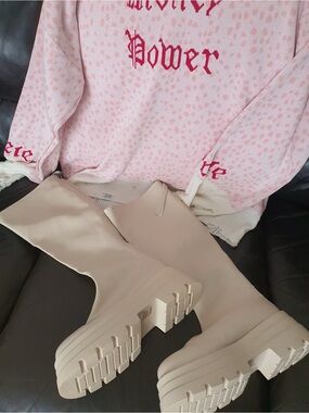 Chunky Platform Mid-Calf Cream Boots Size 39 (US 8)